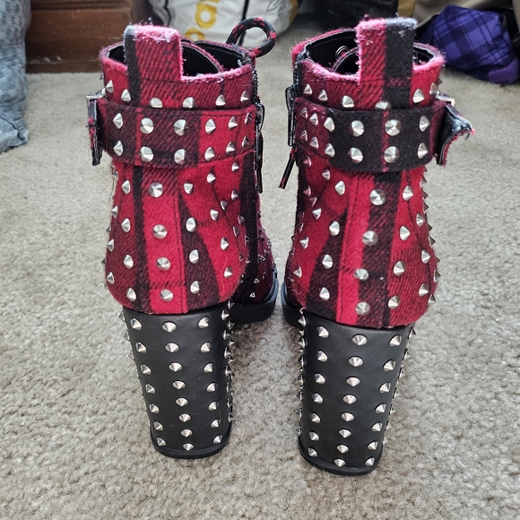 Gianni Bini Rhiannen Plaid Studded Chunky Lug Sole Booties SZ 8.5 - Picture 5 of 8